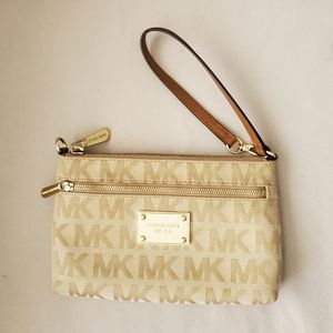 Michael Kors Wristlet